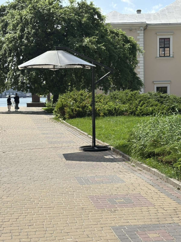 parasolki 050625 2