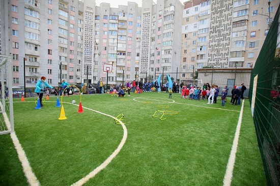 vidkrittya novog osportivnogo maydanchika u ternopoli na vul luchakivkogo 14