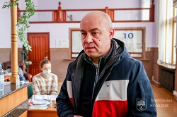 Надал гуманіторний штаь