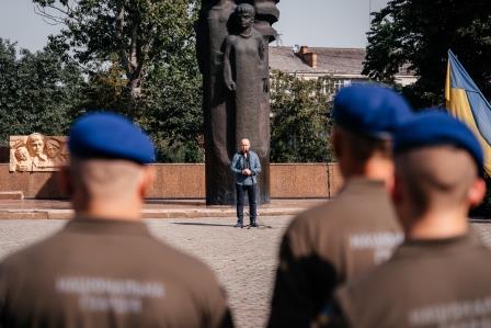 Надал військові